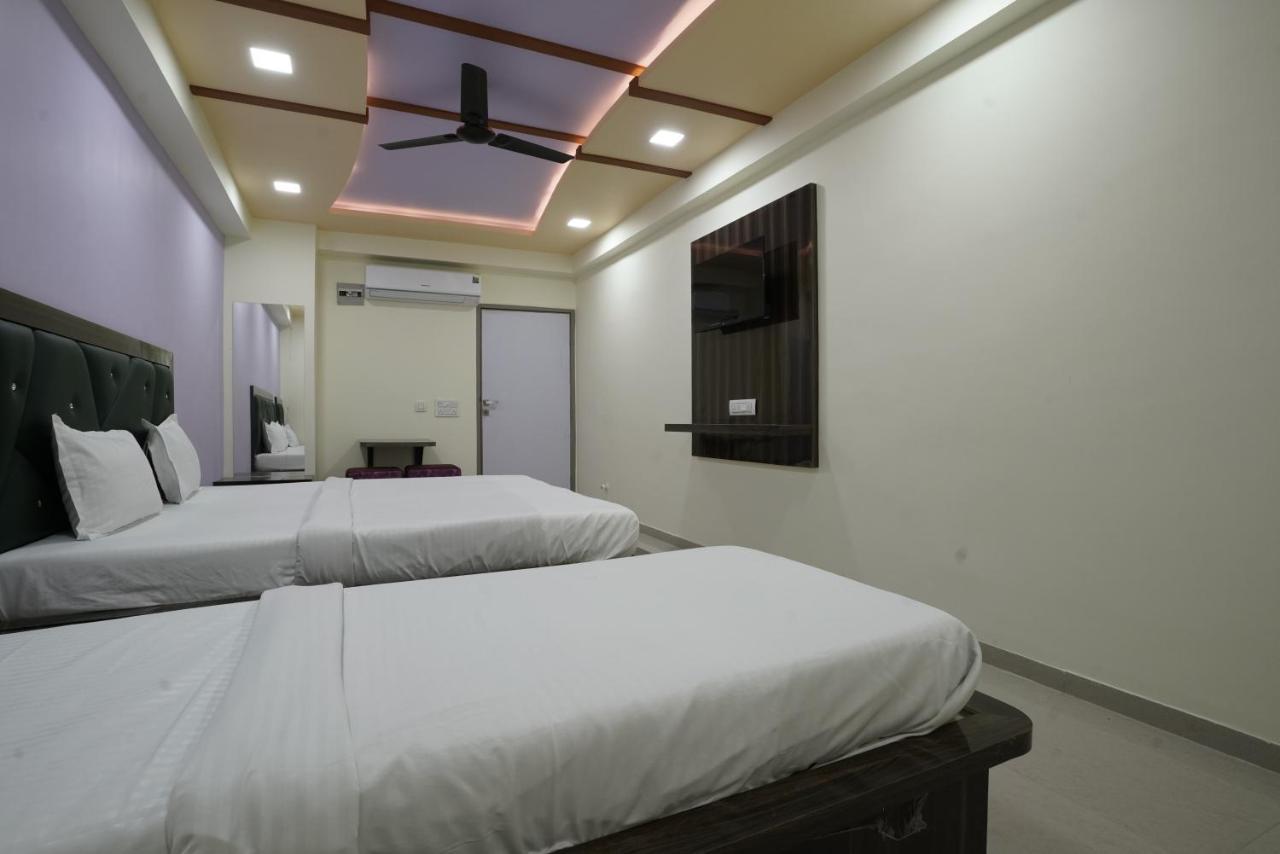 Hotel Ggc Inn أحمد أباد المظهر الخارجي الصورة